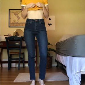High waisted jeans